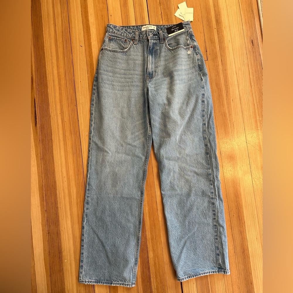 NWOT, Abercrombie & Fitch x Jen Reed, The loose, curve love high rise jeans